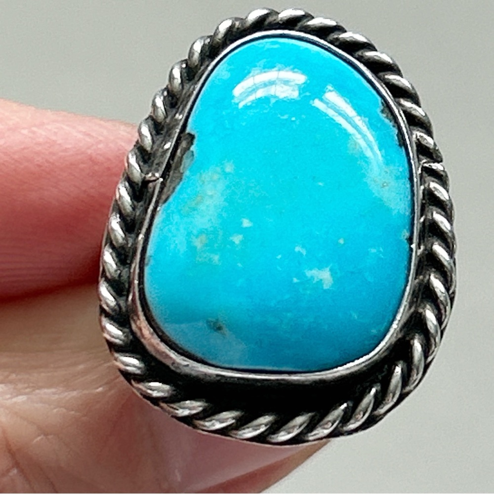 Vintage Southwestern Turquoise Sterling Silver Ring - Picture 1 of 11